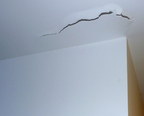serious ceiling crack issue
